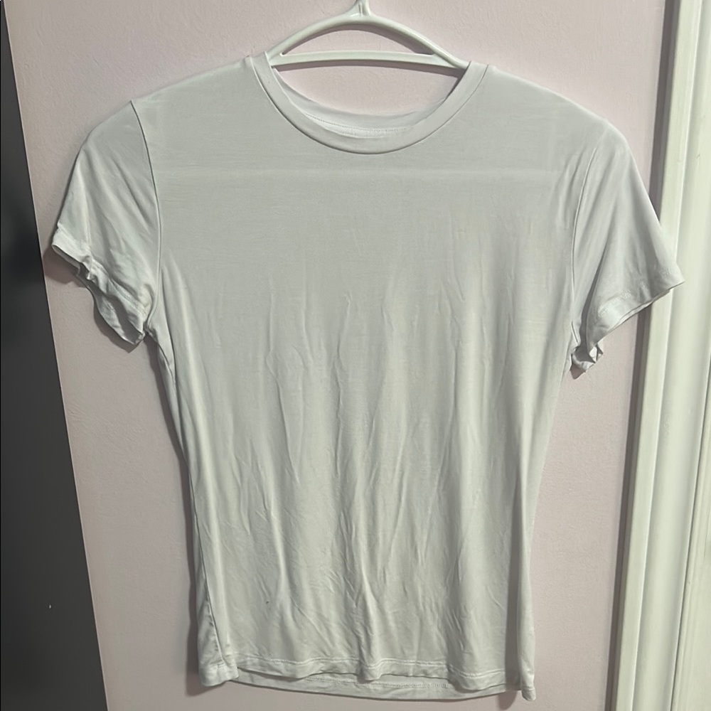Fitted White Short Sleeve Tee